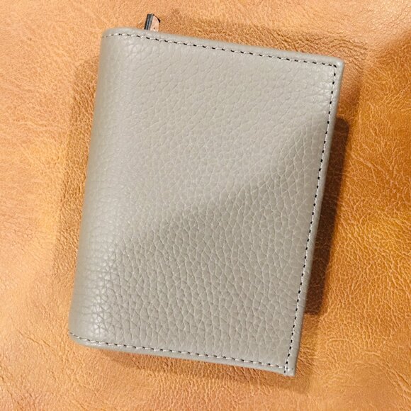 Gucci Bi-color GG Marmont Small Wallet - Picture 3 of 8